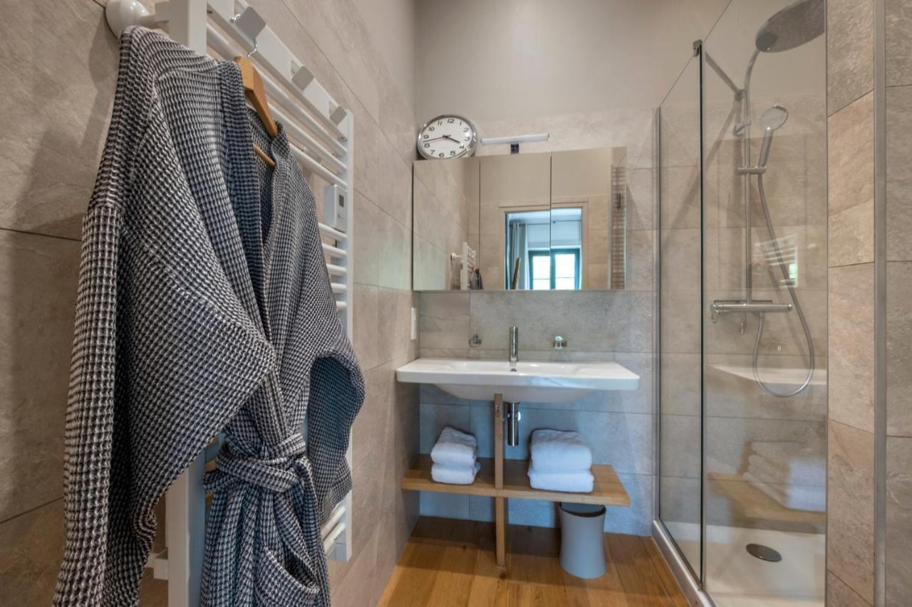 לה רושל Escale Rochelaise B&B, Spa Bain Nordique Et Sauna Tonneau מראה חיצוני תמונה