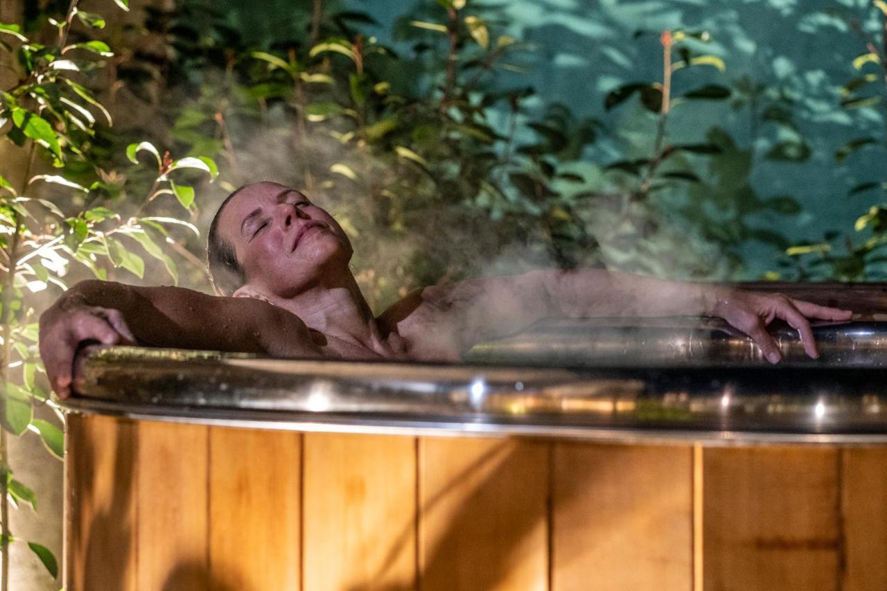 לה רושל Escale Rochelaise B&B, Spa Bain Nordique Et Sauna Tonneau מראה חיצוני תמונה