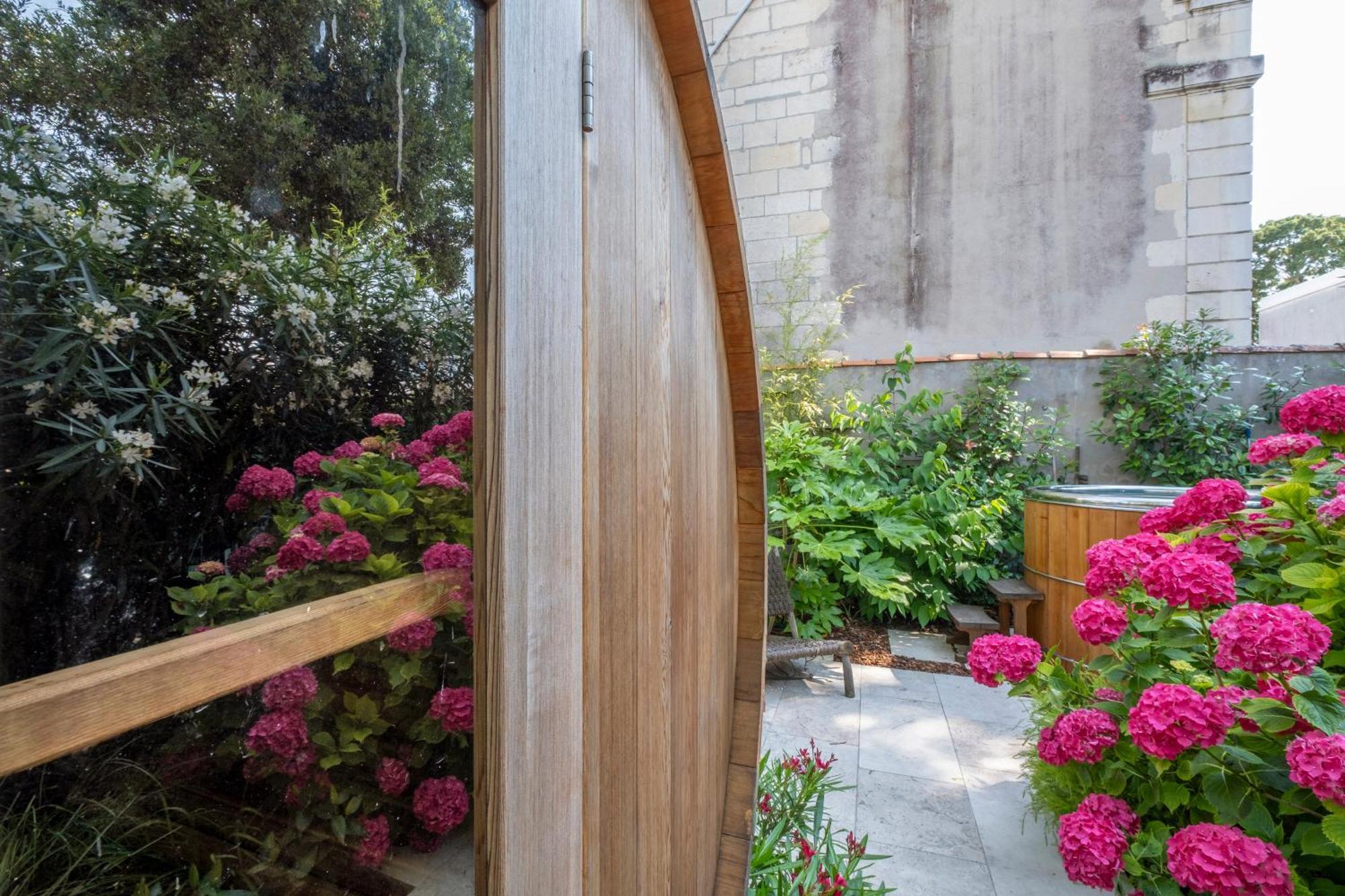 לה רושל Escale Rochelaise B&B, Spa Bain Nordique Et Sauna Tonneau מראה חיצוני תמונה